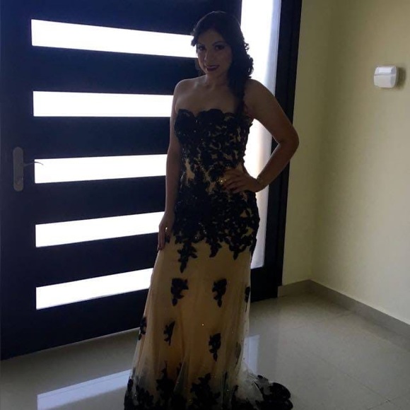 Meet your Posher, V. A. Reyes - Picture 6 of 9